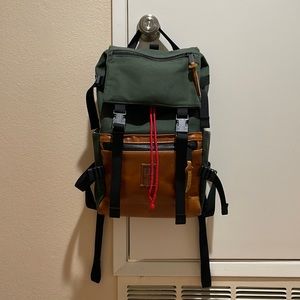 Topo Designs Rover Pack Heritage Canvas backpack (Olive/brown leather)